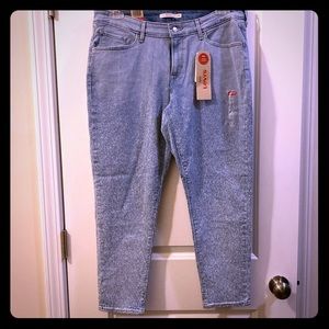 Levi’s 711 skinny ankle jeans